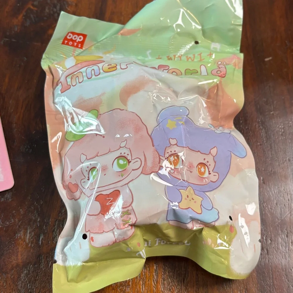 BOPTOYS Wiwi Inner World Series Disguise Figure Wiwi Forest Art Toy with Card